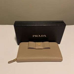 Saffiano fiocco wallet